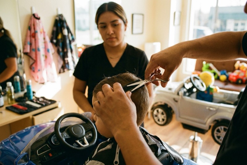 Belleza Online: Curso de Barbería Infantil