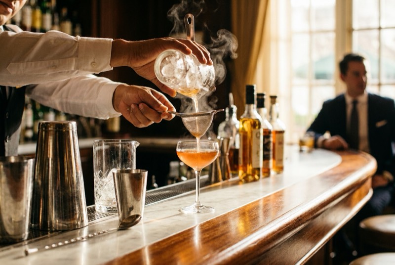 Hospitalidad: Curso de Bartending y Coctelería Profesional