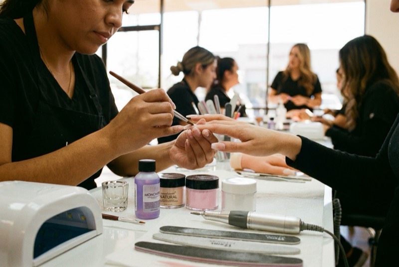Belleza Online: Curso de Uñas: Aprende el Negocio